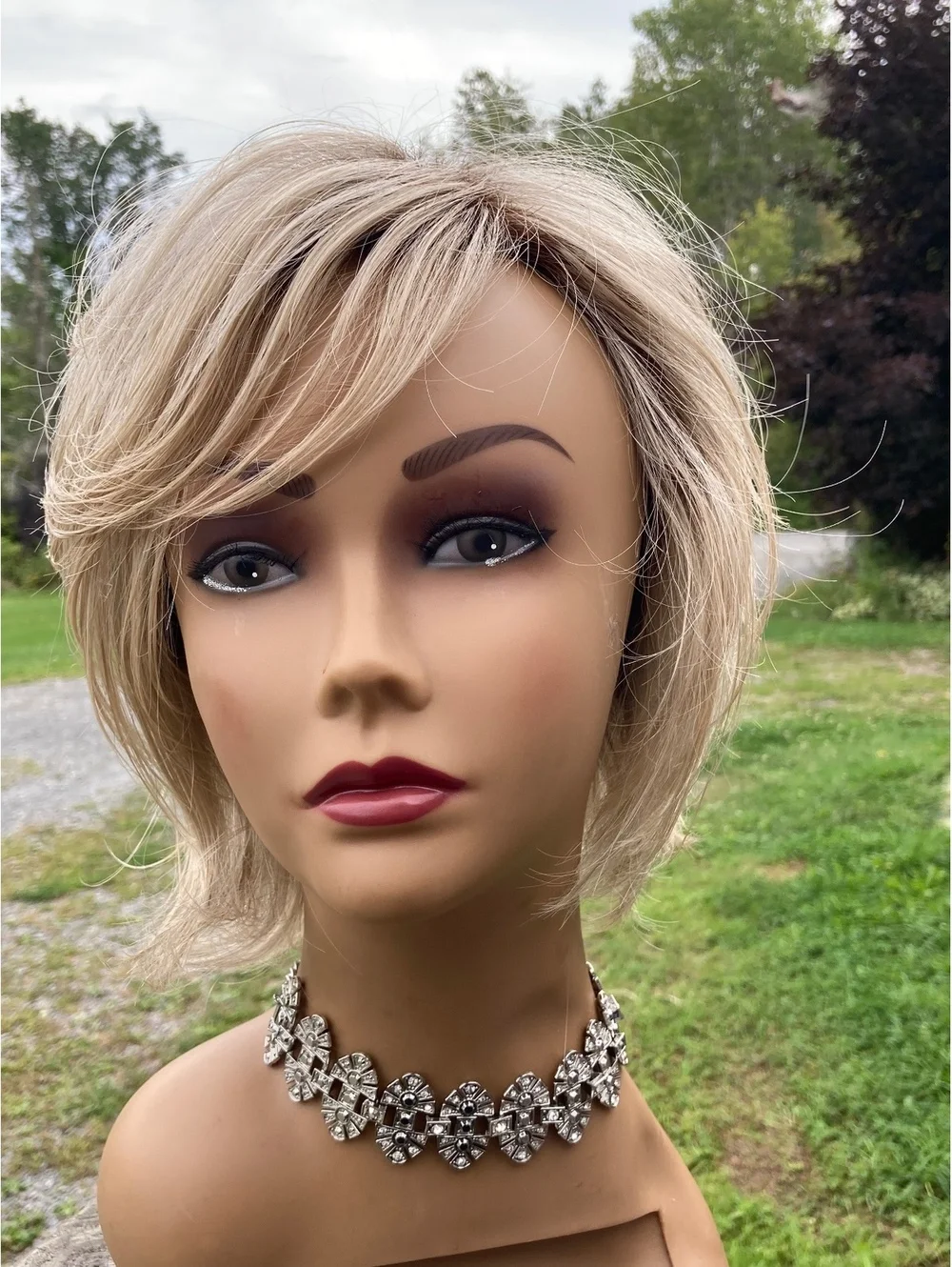 TressAllure Charlotte V1313 Blonde Rooted Synthetic Wig Layered Bob Japan